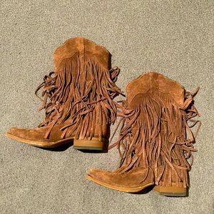 tanner mark fringe boots